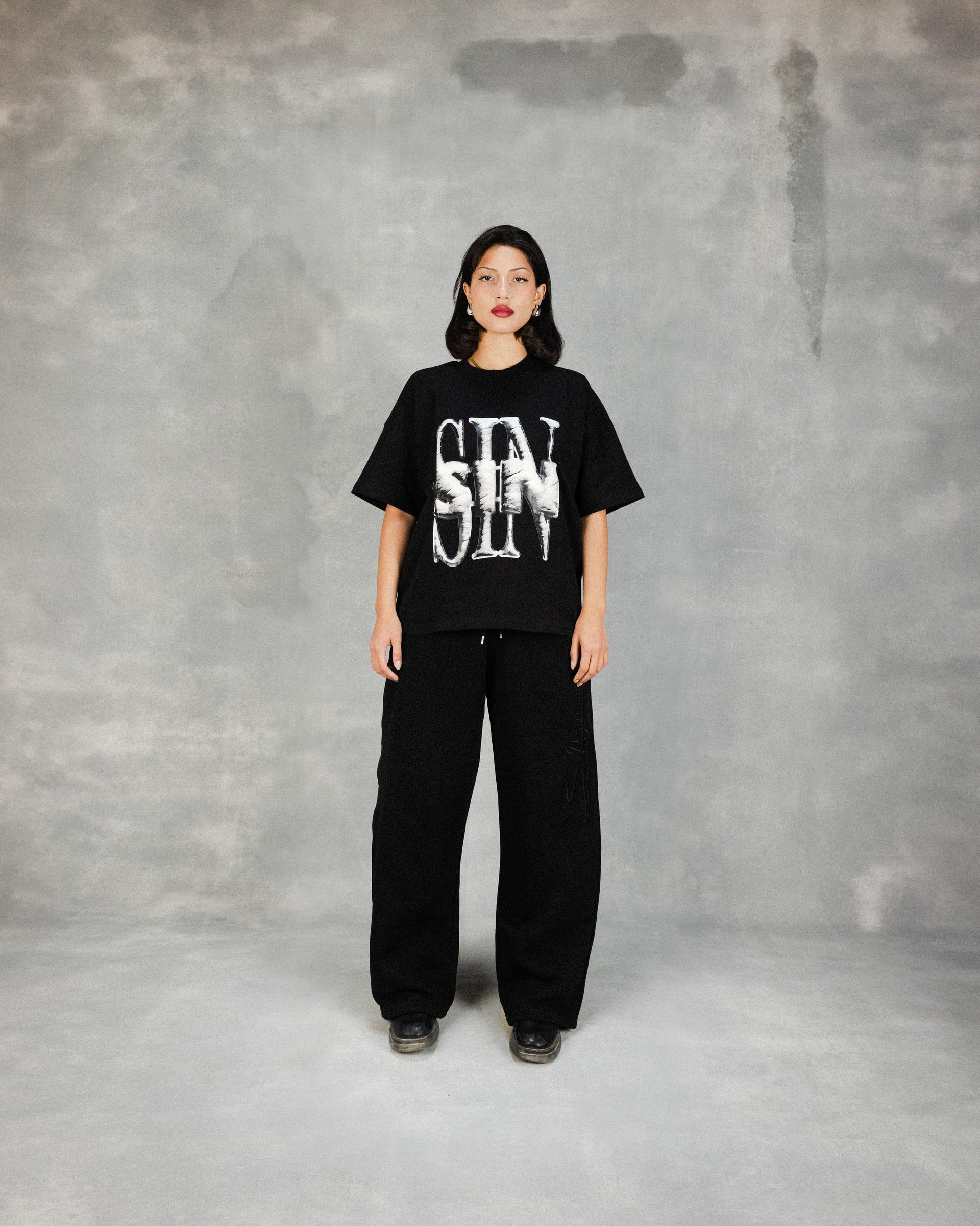 “SIN SIGNATURE” Sweatpants in Black